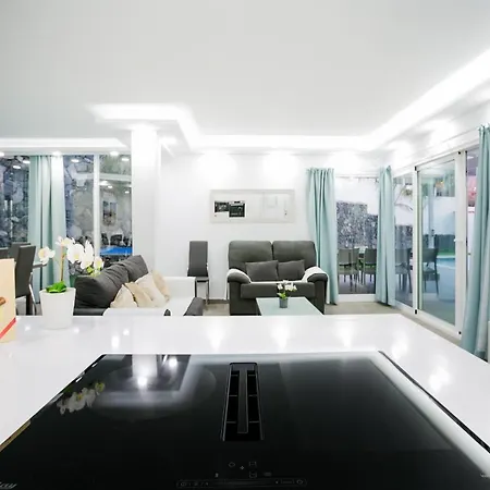 Дом отдыха Royal New Private Amazing Pool! *